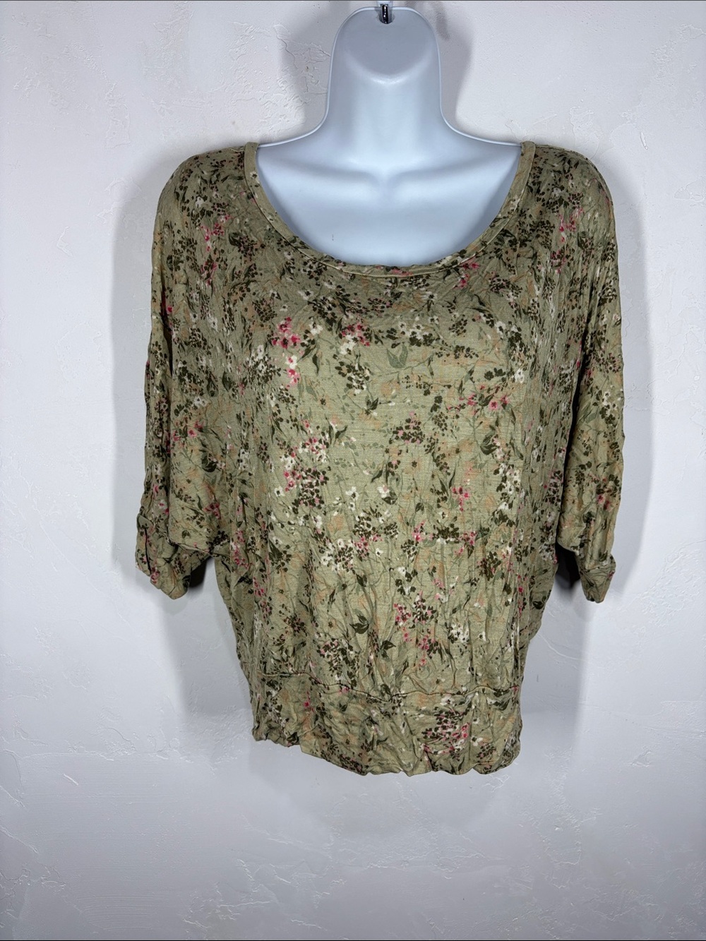 Mudd Olive Floral Scoop-Neck Women's Top size xs
